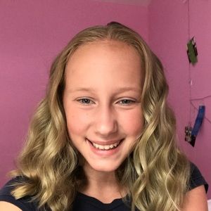 Meet your Posher, Ella